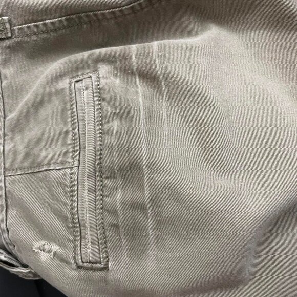 Y2K old navy skirt distressed style size 4 Has back pocket wear not sure if it w - Picture 4 of 5